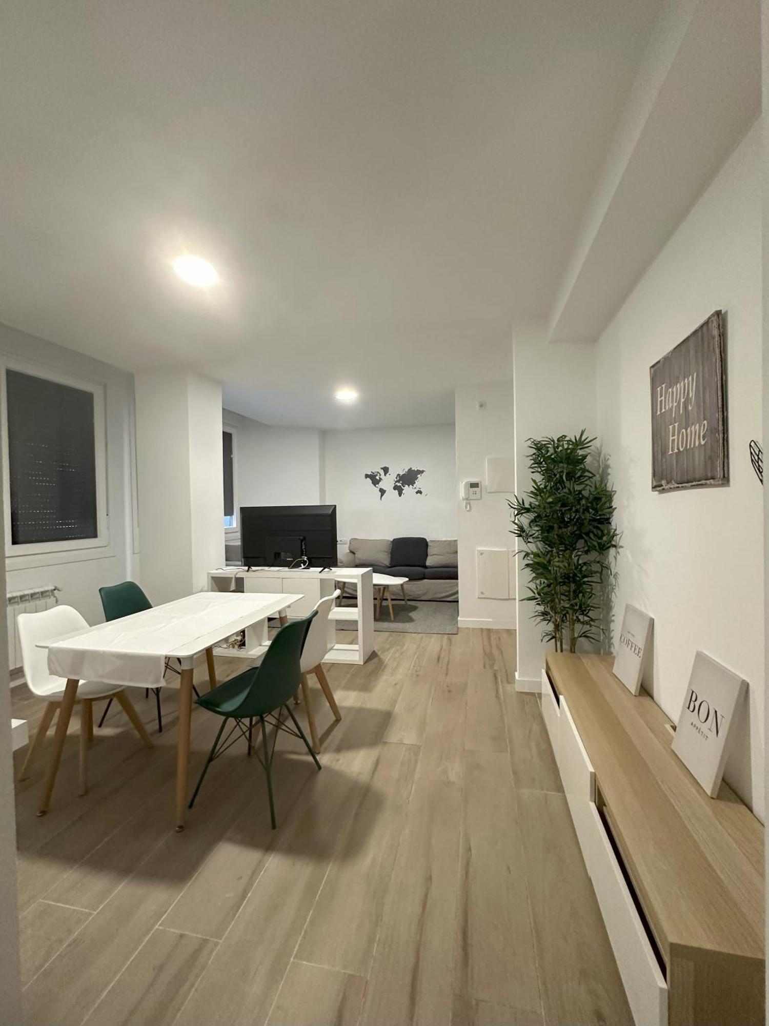 Apartamento Edificio Brion 1º Izquierda