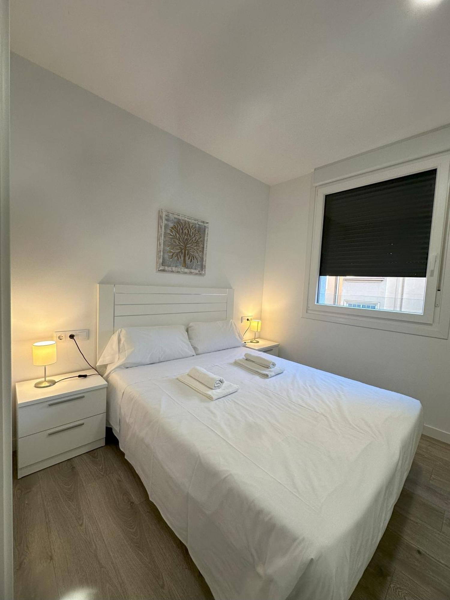 Edificio Brion 1º Izquierda Apartamento *