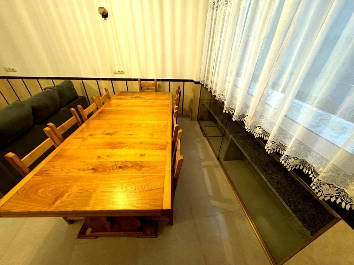 Сasa de vacaciones House 10 Minutes From The Cathedral Santiago de Compostela