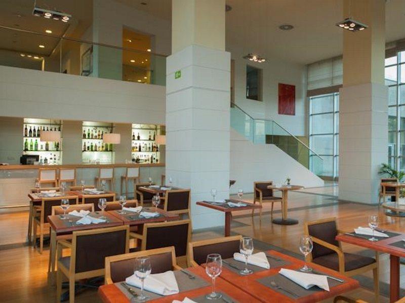 Tryp San Lazaro Hotel