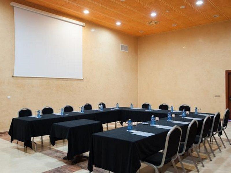 Tryp San Lazaro 4*