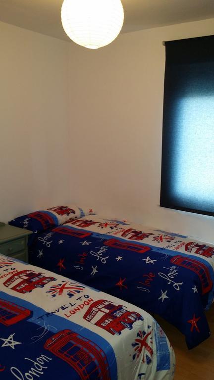 Apartment Piso De 3 Habitaciones, Con Garaje Incluido, A 1500 Metros De La Catedral *