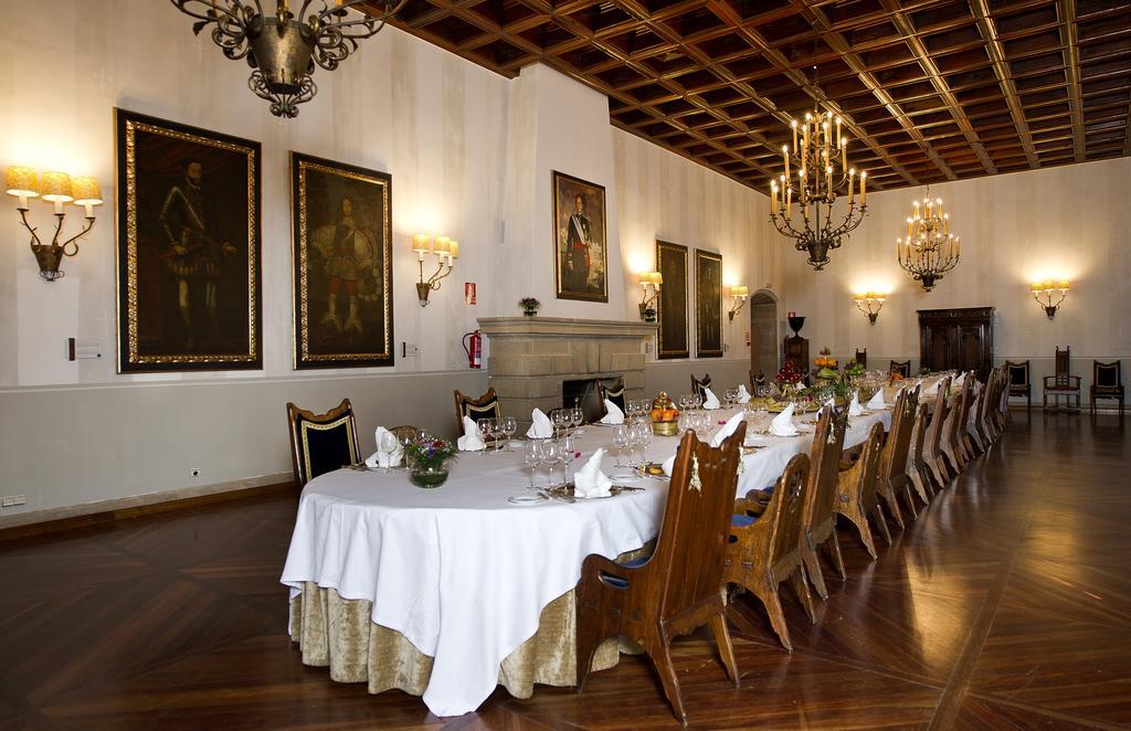 Hotel De Santiago - Reis Catolicos 5*