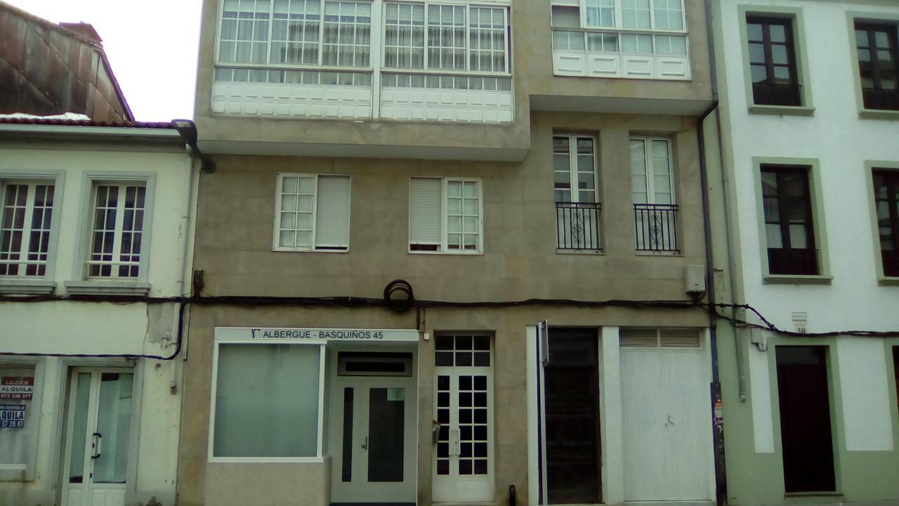 Hostal Basquinos 45 *