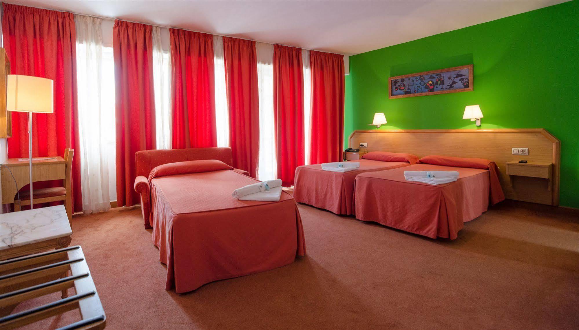 Hotel Nest Style Santiago 3*