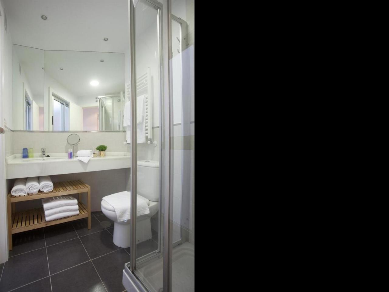 Apartamento Catedral 3 *