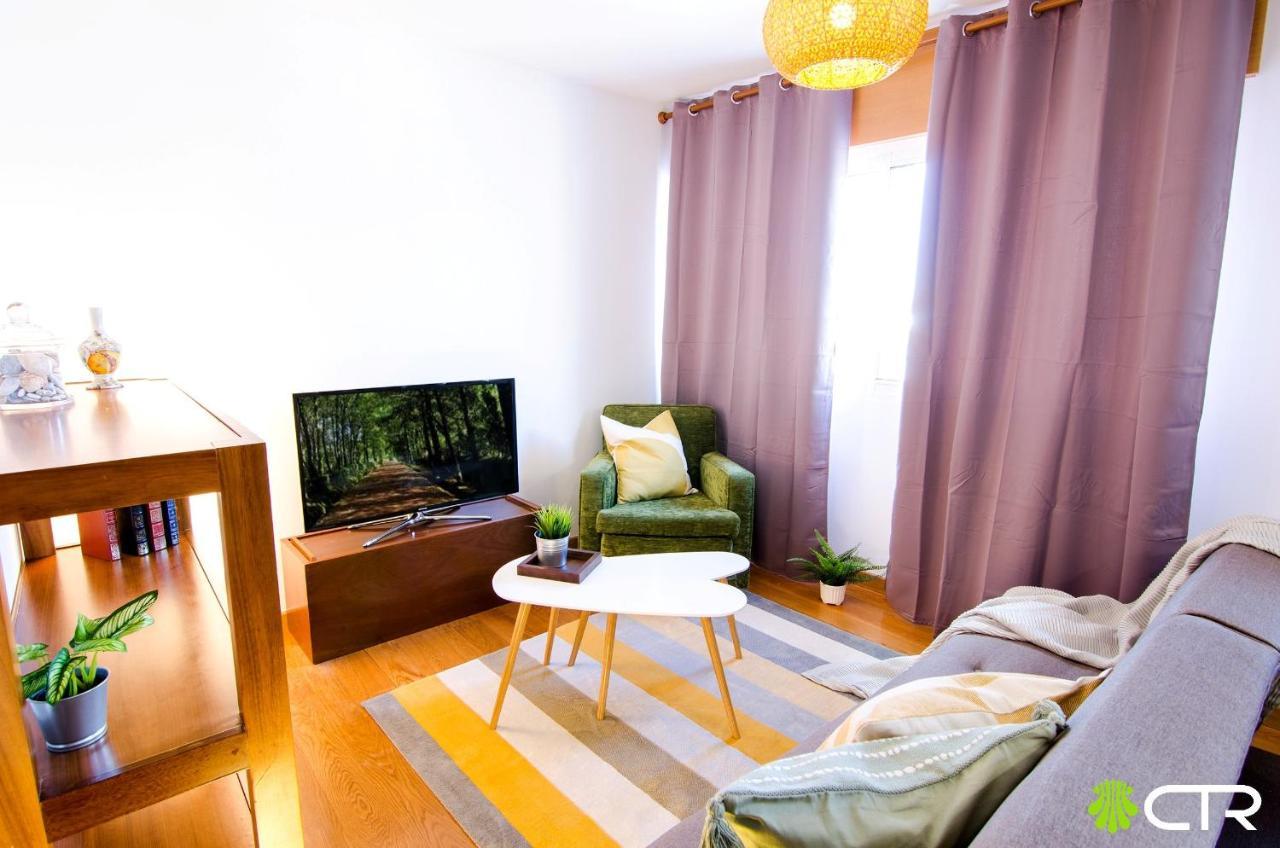 90 S Style Apartament