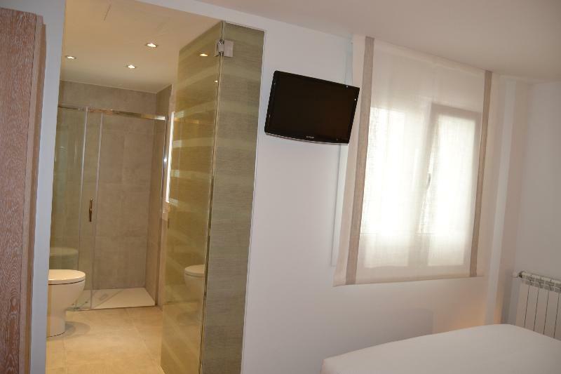 Hotel Denike 2*