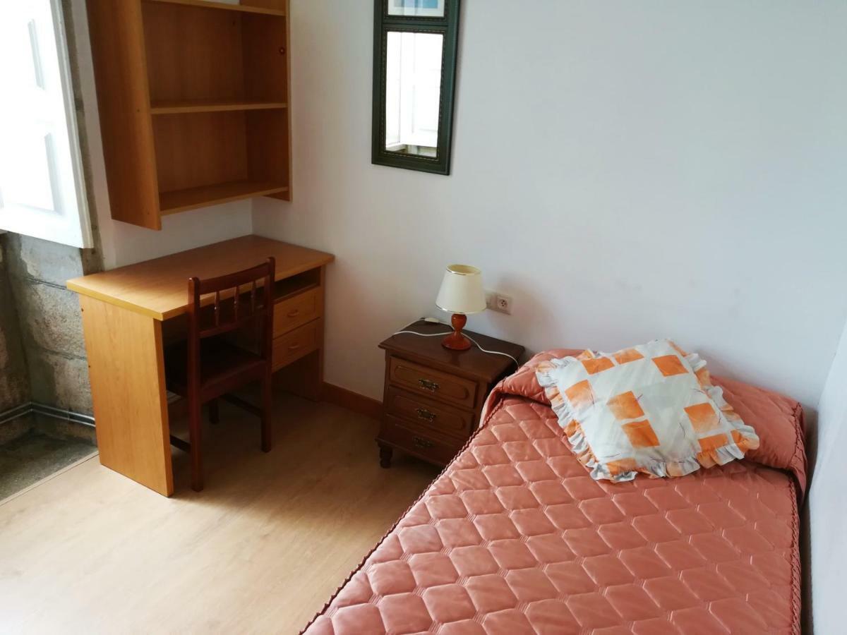 Pensión Residencia Universitaria Rey * Santiago de Compostela