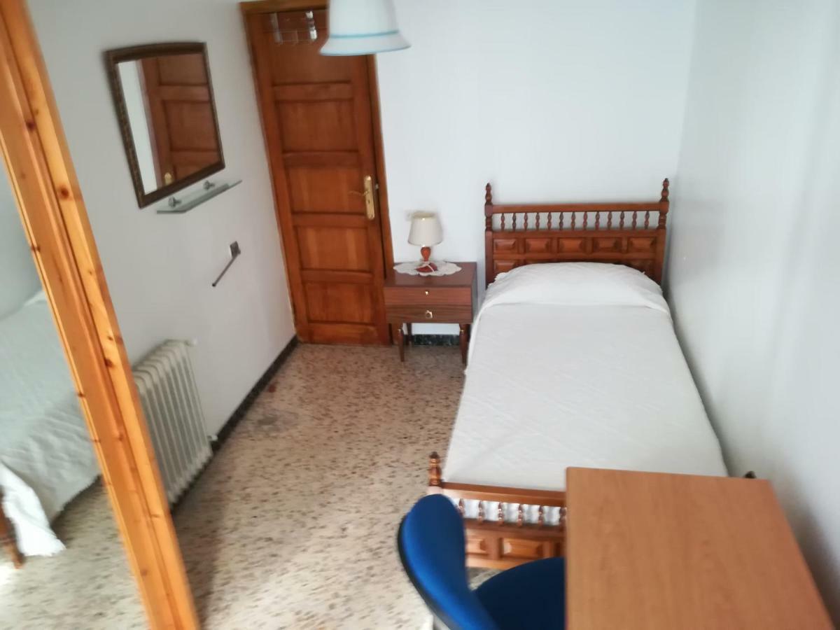 Apartamento Pensión Residencia Universitaria Rey Santiago de Compostela